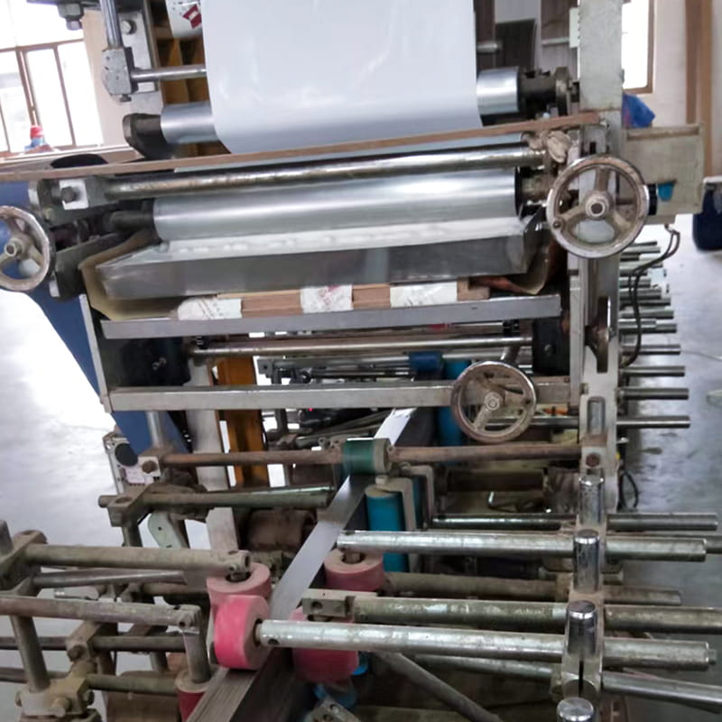 چسب بسته بندی LM330